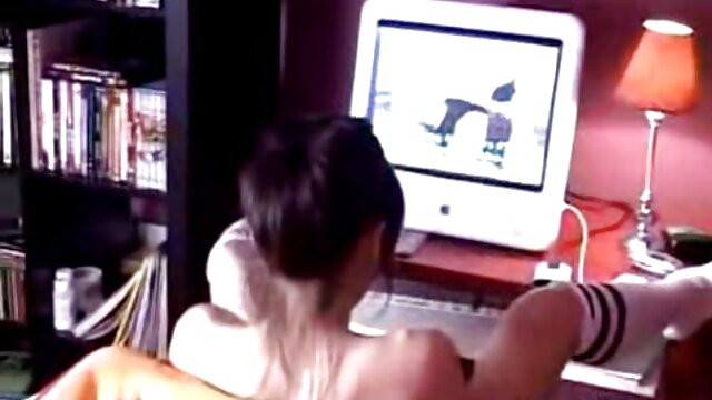 Favorit :  Barmfagre blondine har dansk sex tube det sjovt Porno videoer 